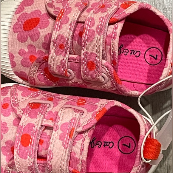 Cat & Jack- girl shoes. Size 7 for infants. Flowery design. Velcro straps. NWT. - Picture 2 of 5